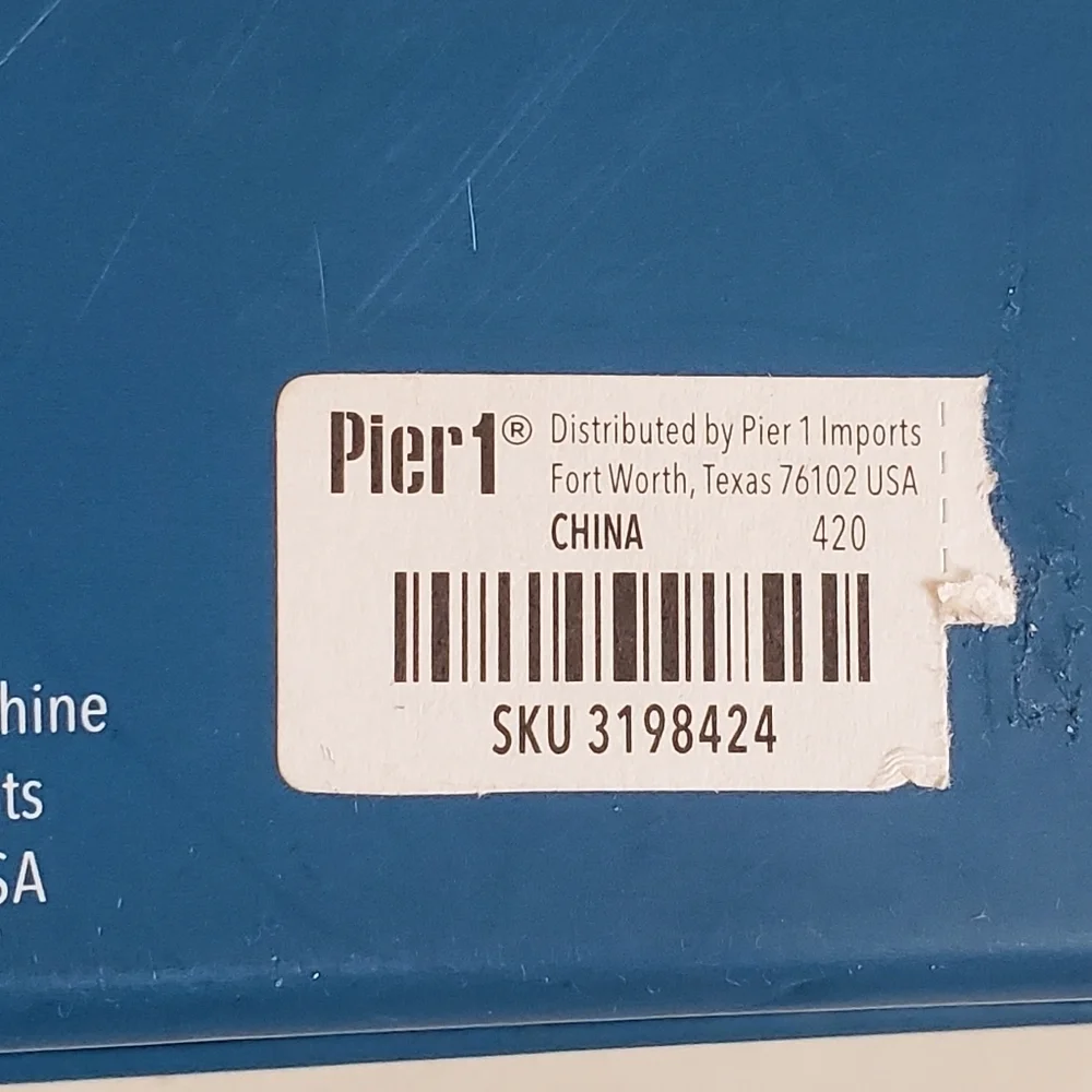 Pier 1  APPETIZER PLATES SET OF 4 NWT. 6IN.